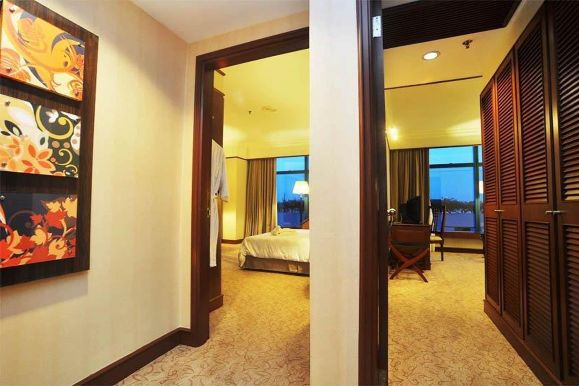 Gbw Hotel Джохор-Бару Экстерьер фото