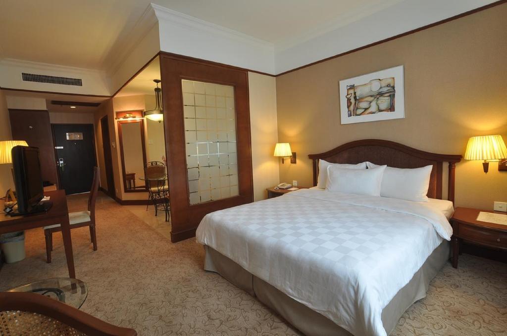 Gbw Hotel Джохор-Бару Экстерьер фото